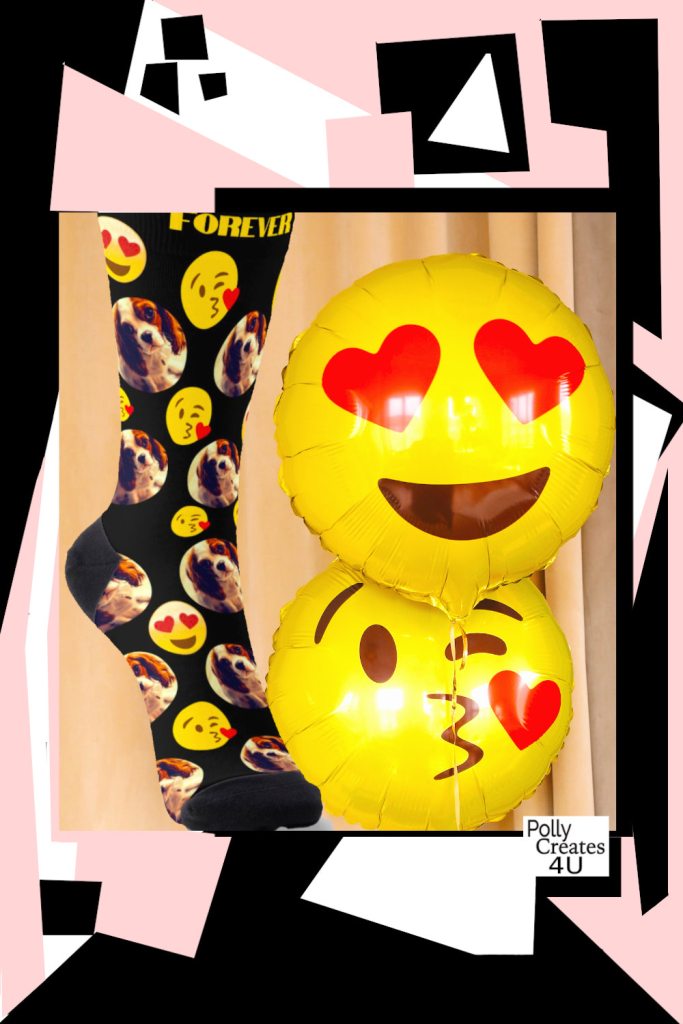 I love you.

Love and Fun. Personalized photo love emoji socks.